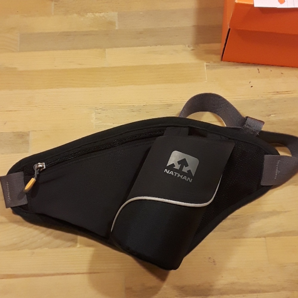 Nathan Hydration Belt